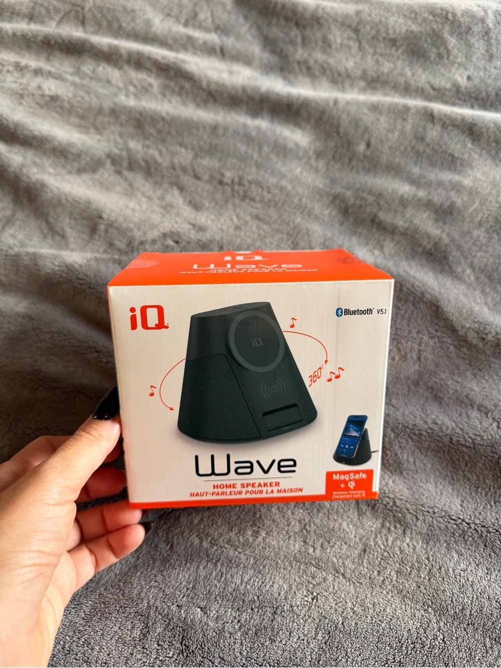 iQ Wave Bluetooth Home Speaker And Wireless Charge BNIB never opened